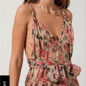EARTHA FLORAL MAXI DRESS (Brand New, Never Been Worn!)
